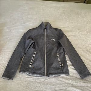 Women’s large north face jacket